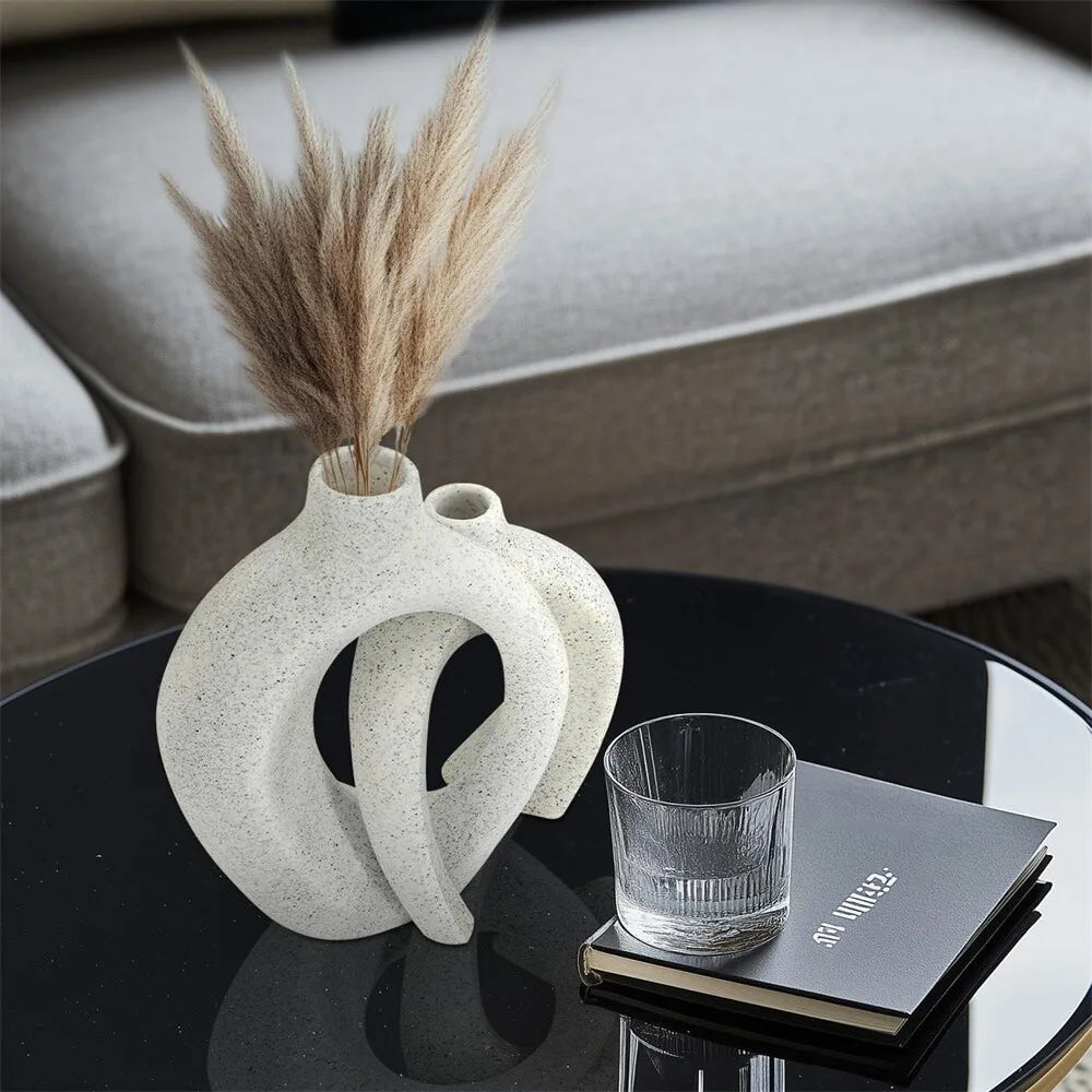Hollow Snuggle Resin Flower Vase Decorative Home Decor