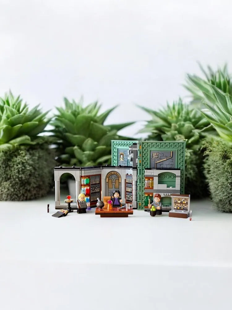 LEGO Harry Potter Hogwarts Moment Potions Class Set